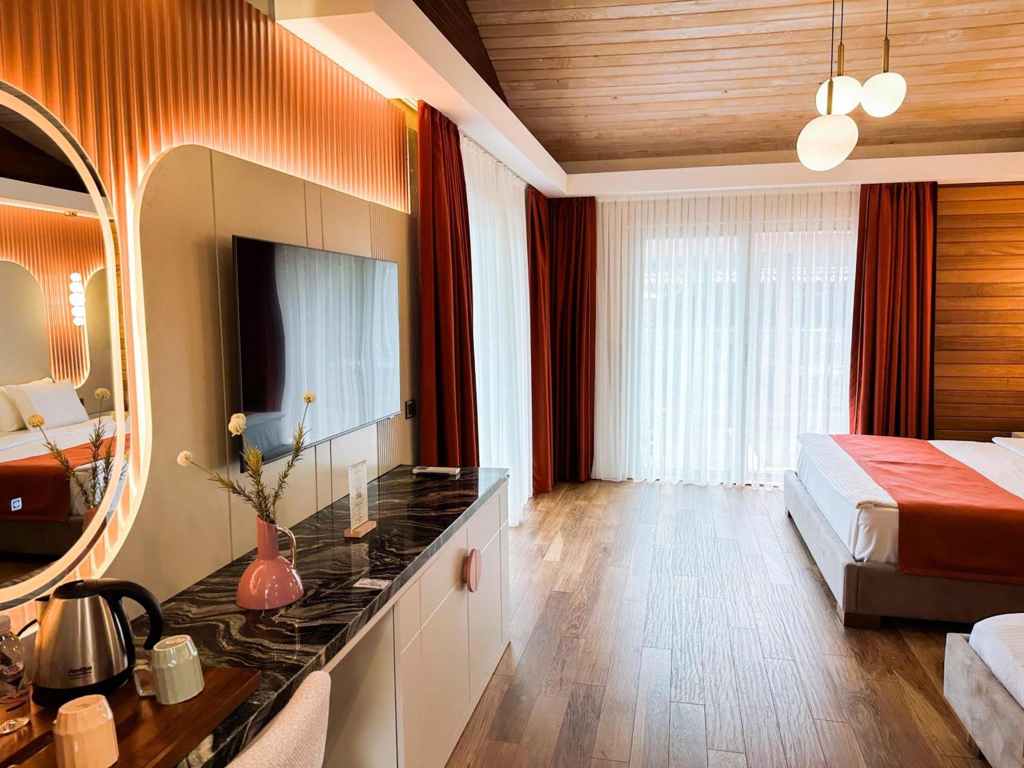 Hotel Hera 3*