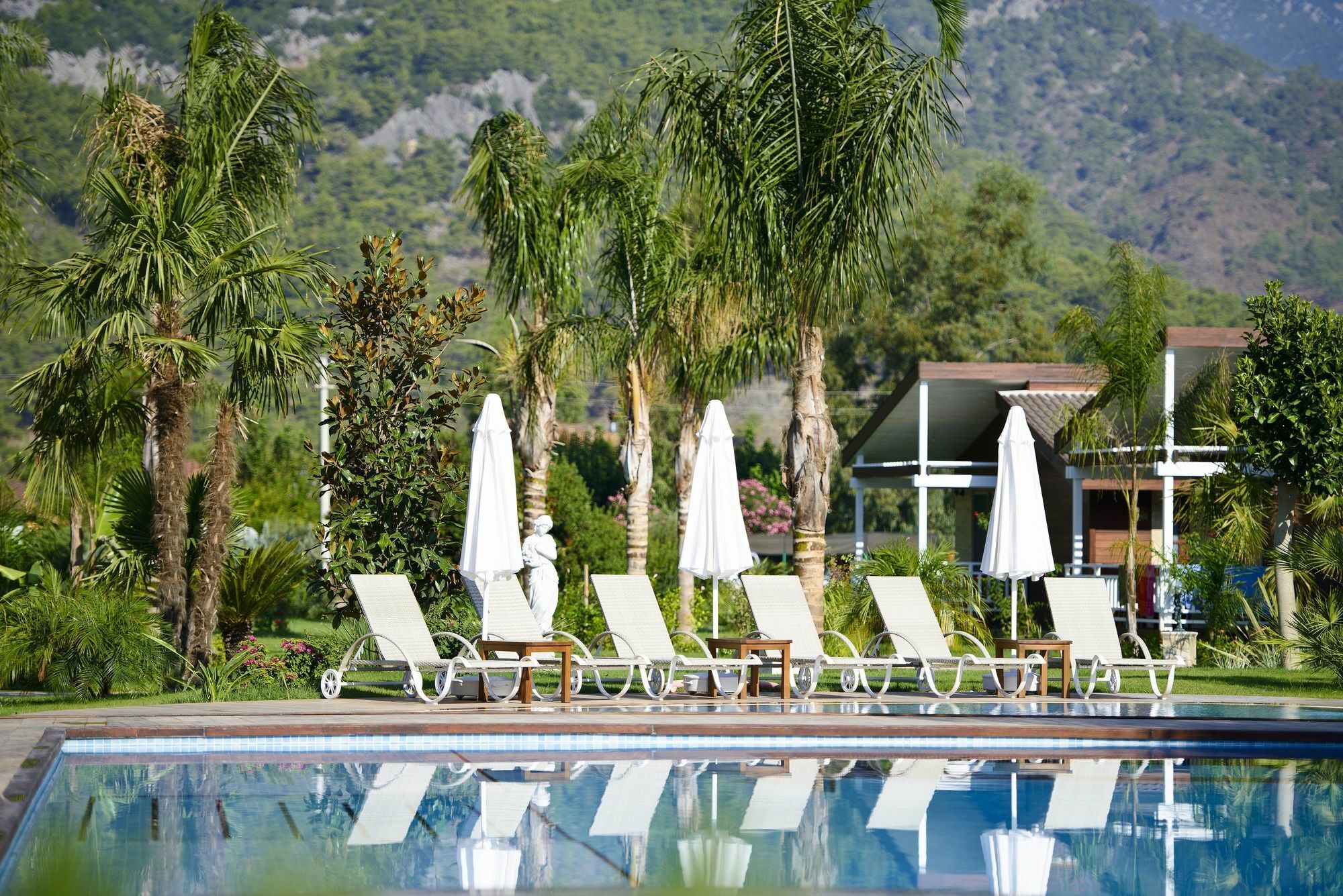 Hera 3* Çıralı