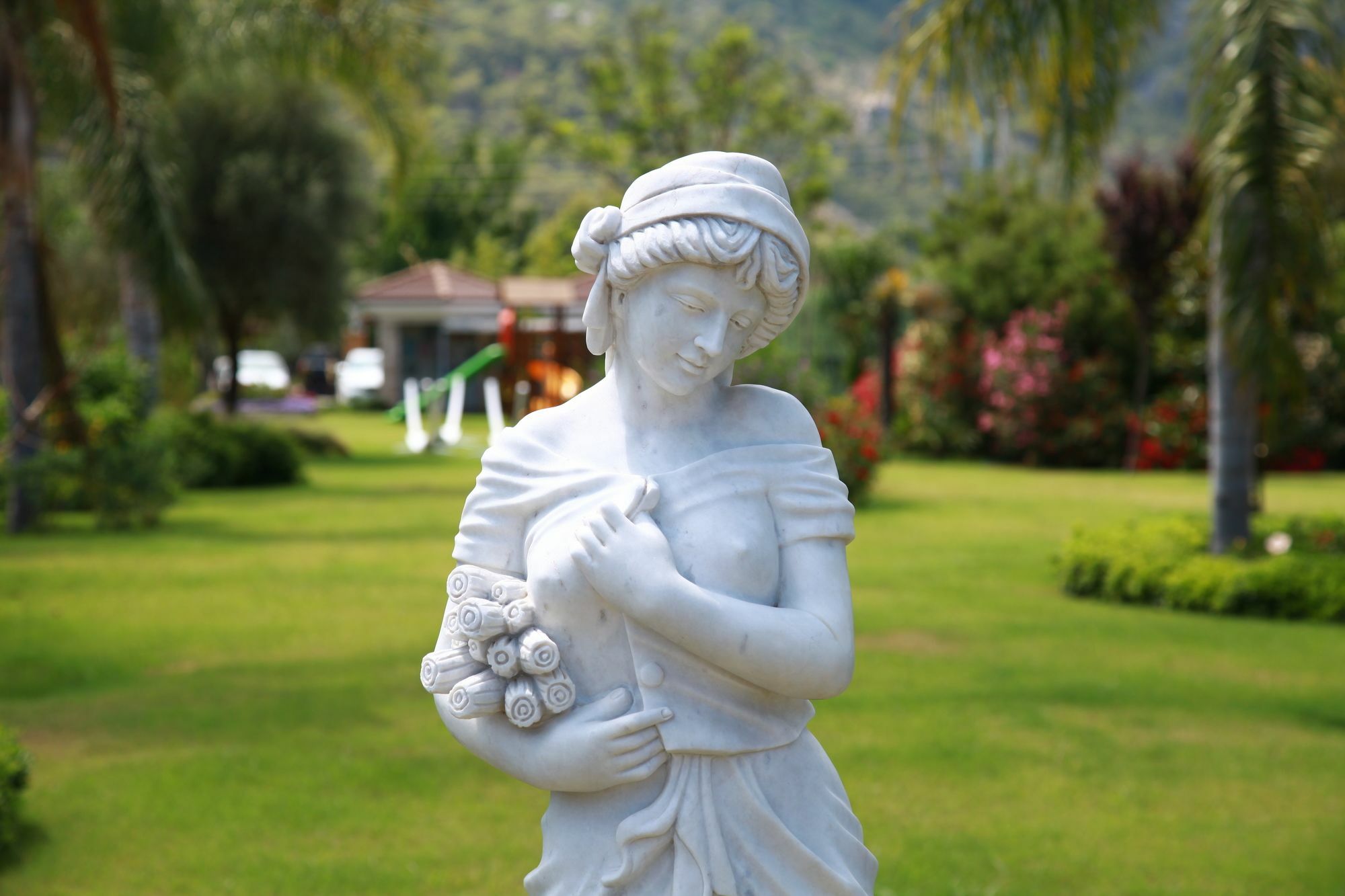 Hera Hotel